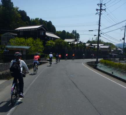 私服限定 時速kmライド モーニングライド ストラーダバイシクルズ