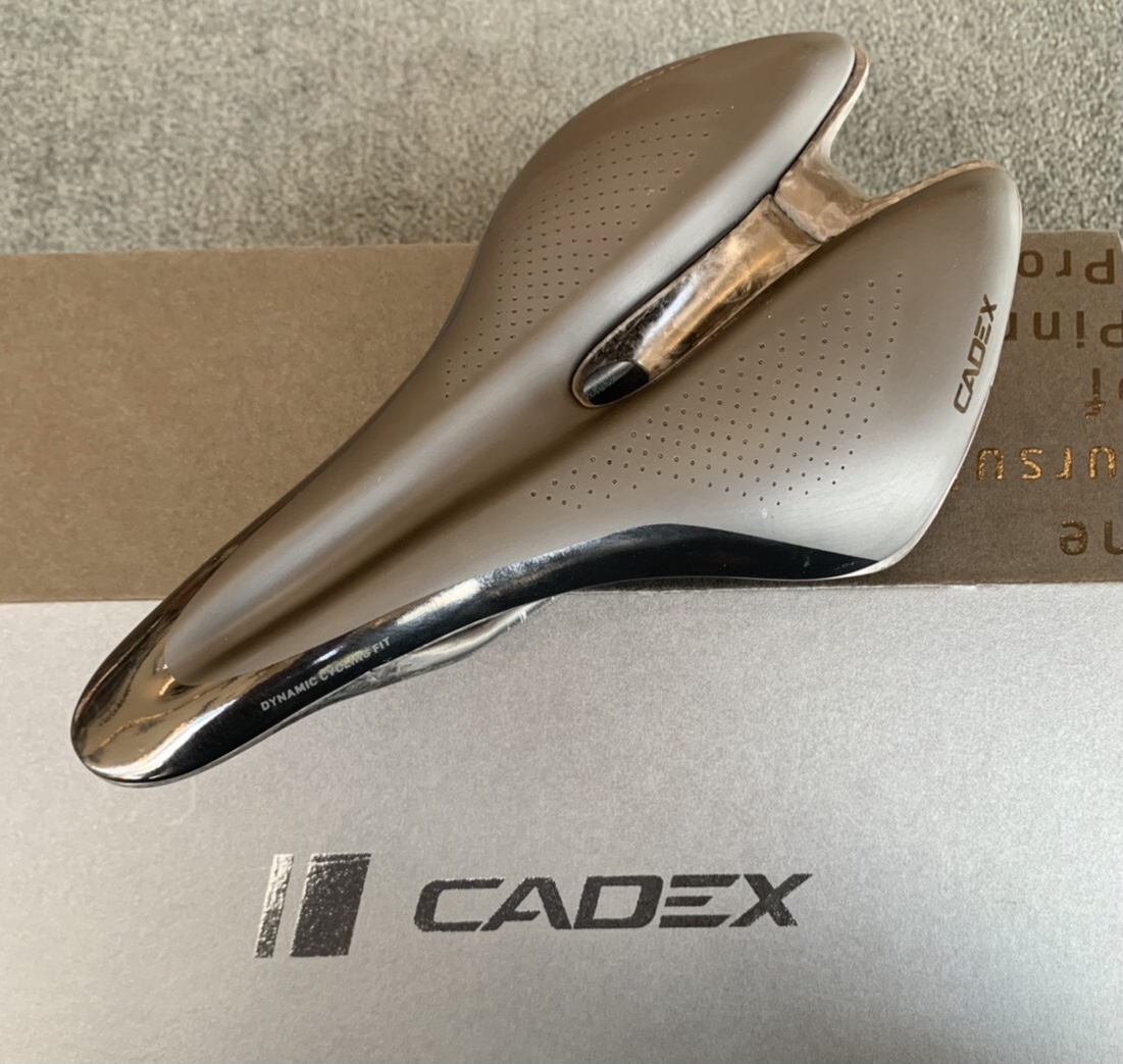 スタッフ上野オススメ 最高の製品への追求 Cadex 最高級サドル Boostの登場 お知らせ ストラーダバイシクルズ
