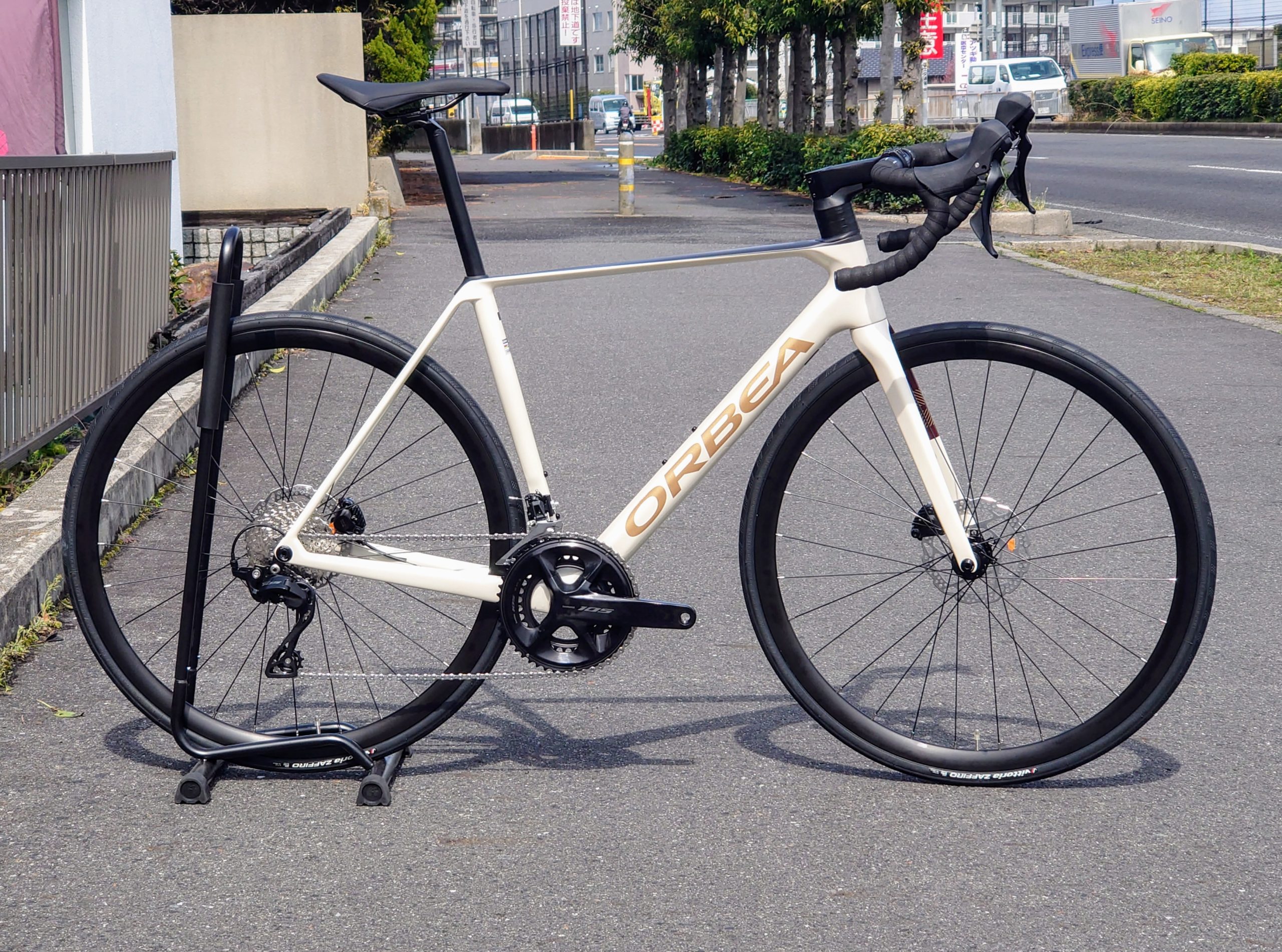 オルベア初便入荷！ヒルクライム適正バツグンな軽量カーボンバイク